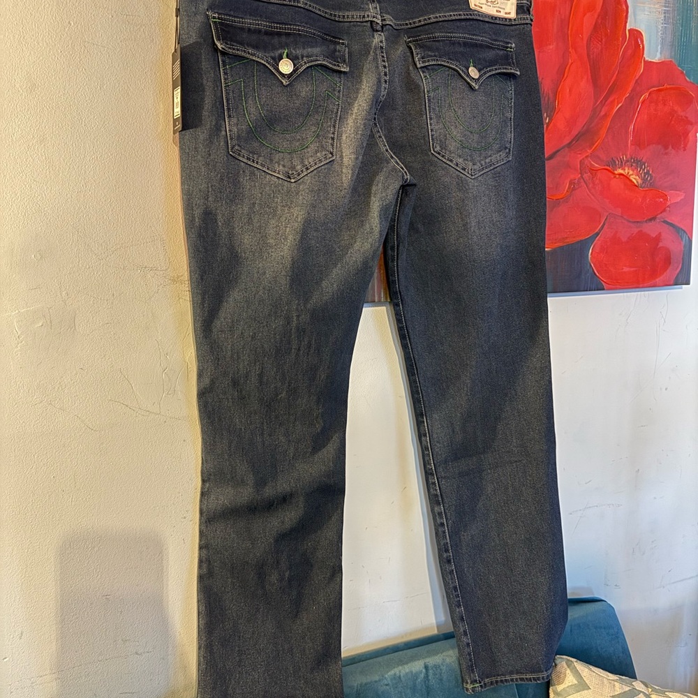 NEW TRUE RELIGION MEN’S RICKY RELAXED STRAIGHT JEANS Size 40 X 34 Green Stitch